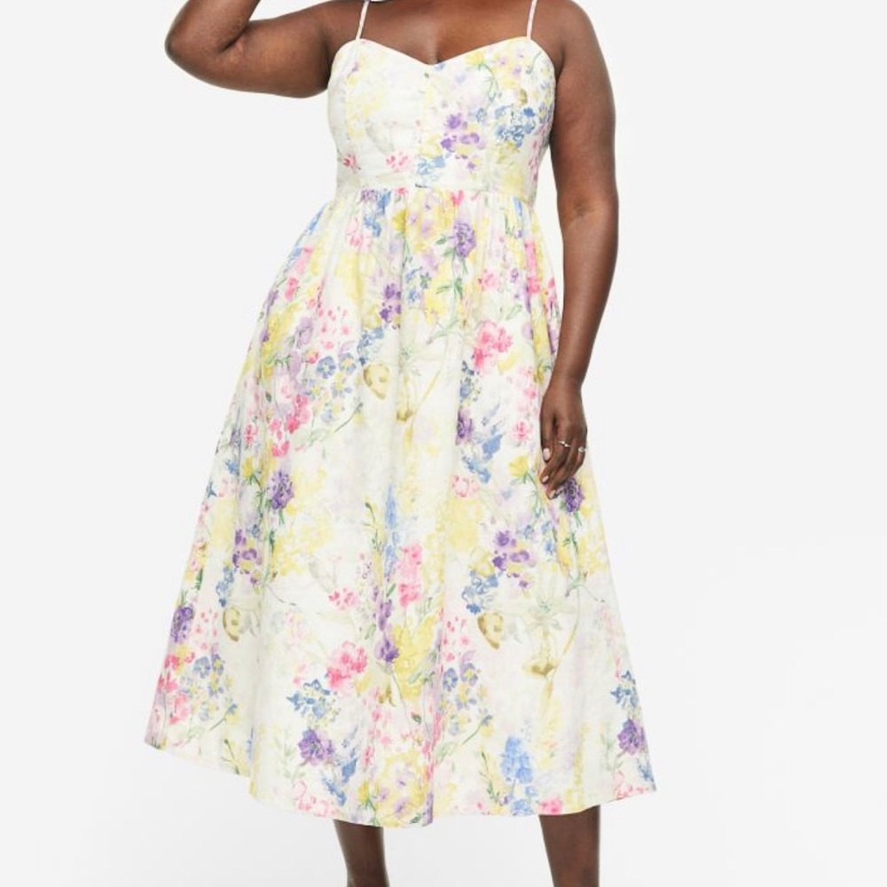 Calf- length dress
